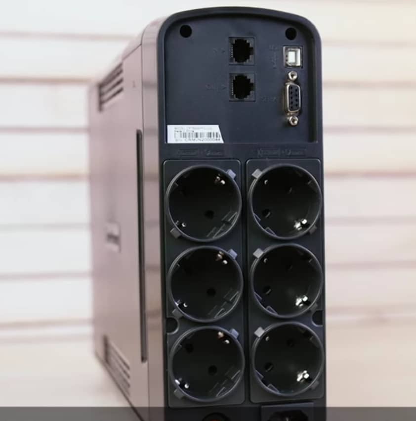 CyberPower CP1500 UPS Review 5 Rear sockets