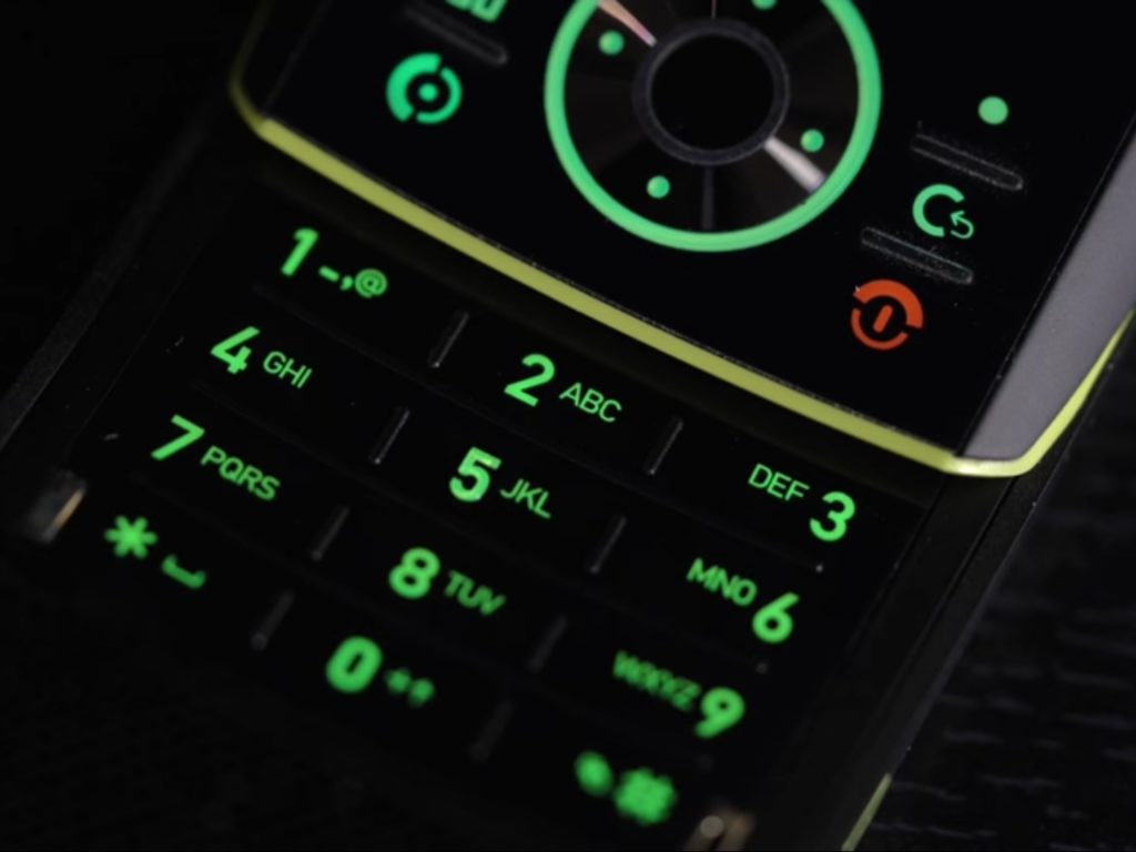 Motorola RIZR Z8 Review 6 Motorola RIZR Z8 Keyboard
