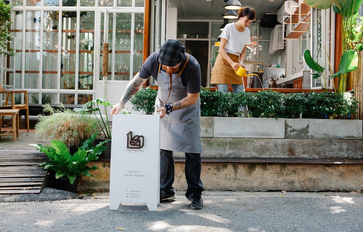 You are currently viewing Tackling the Not-So-Fun Parts of Starting a Business